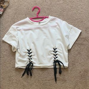 Trendy white crop top
